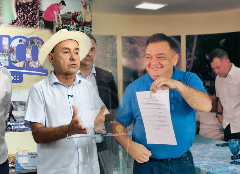 Bocalom mantém superintendente da RBTrans no cargo e diz confiar em Clendes Vilas Boas