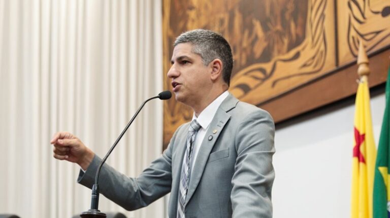 Deputado Calegário cobra apoio ao empresariado local e melhorias no sistema prisional
