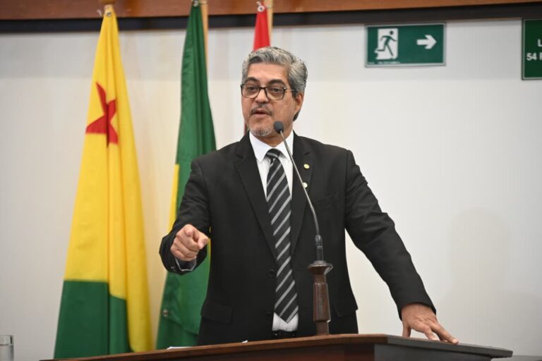 Edvaldo Magalhães denuncia descaso com o transporte nas escolas rurais de Tarauacá: ‘é permanentemente reincidente’