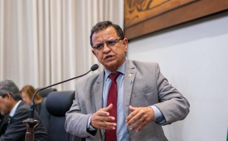 Gonzaga cobra DNIT para contratar mais equipes para recuperar BR-364 antes do inverno
