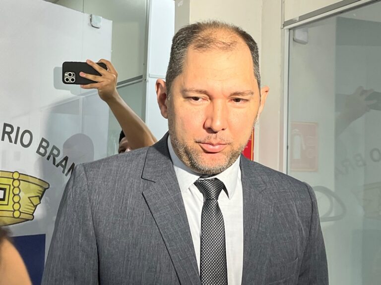Presidente da Câmara garante que afastamento de Clendes Vilas Boas será votado até quinta-feira