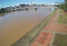 Rio Acre registra 13,90 metros e fica a 10 centímetros de atingir cota de transbordo em Rio Branco