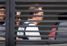 Bolsonaro deixa hospital para cumprir prisão domiciliar