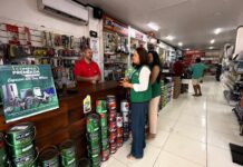 Secretaria Municipal de Meio Ambiente orienta comerciantes sobre descarte correto de resíduos sólidos em Cruzeiro do Sul